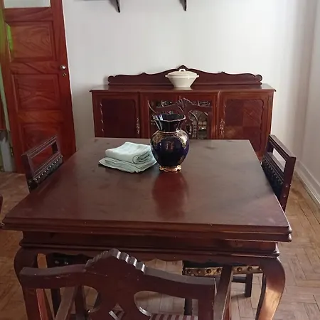 Holiday home Pink House Carregado
